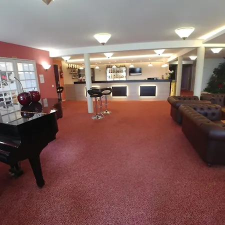 Logis Altina 3* Pacy-sur-Eure