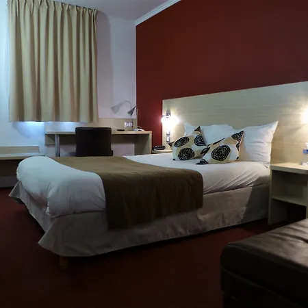 Logis Altina Hotell Pacy-sur-Eure
