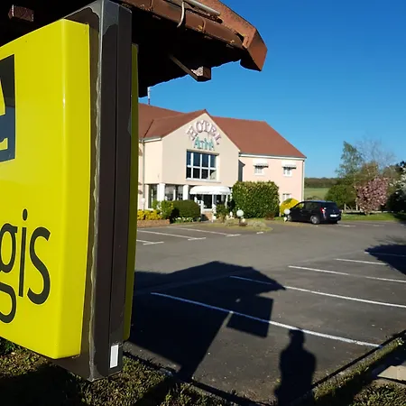 Logis Altina Hotell Pacy-sur-Eure