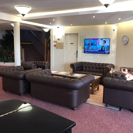 מלון Logis Altina Pacy-sur-Eure