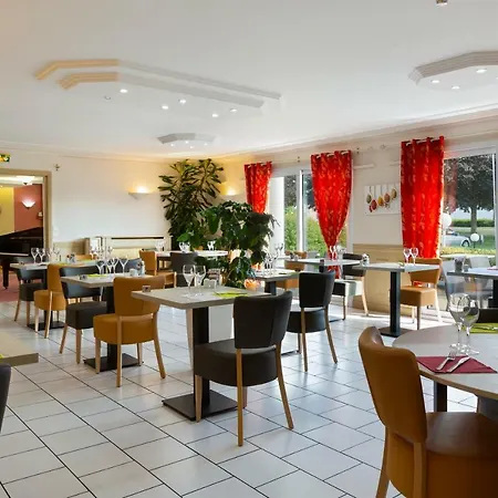 מלון Logis Altina Pacy-sur-Eure